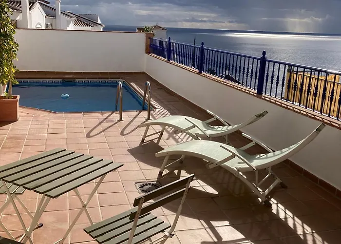 Appartement In Nerja With Private Pool And Sea View